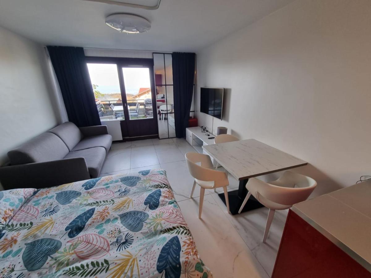 Le 20 Apartamento Thollon-les-Memises Exterior foto